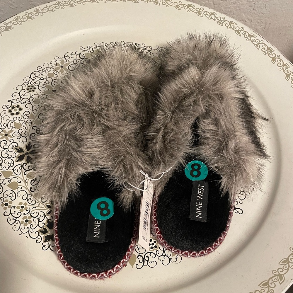 Nine West Plush Gray Slippers